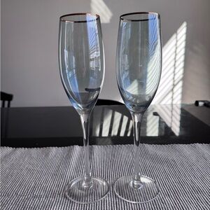 7pc Elegant Blue Tint Champagne Flutes with Gold Rim